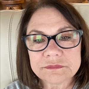 Meet your Posher, Carol